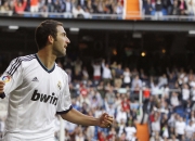 开云足球直播-开拓者连续得分压制公牛，锡安成为关键先生