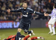 开云体育中国官网-文班亚马存在感拉满，掘金强势拿下吉林队，一场跨越篮球世界的对话